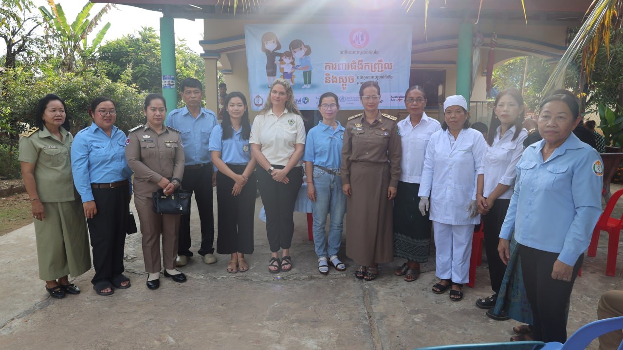 មន្ទីរសុខាភិបាល នៃរដ្ឋបាលខេត្តកោះកុង បើកយុទ្ធនាការចាក់វ៉ាក់សាំងកាពារជំងឺកញ្ជ្រឹល និងជំងឺស្អូច ដល់កុមារអាយុពី៩ ខែដល់ ៥ឆ្នាំ ទូទាំងខេត្តកោះកុង